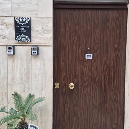 Amare House Feriehus Bari